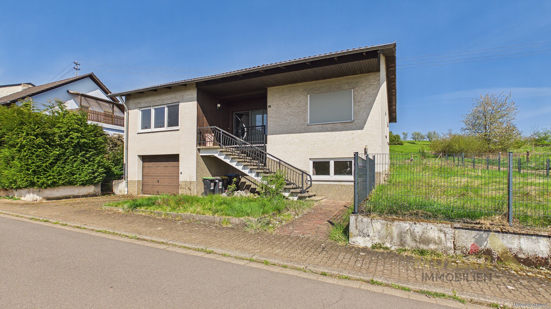 schmuckes-einfamilienhaus-mit-grossem-garten-sucht-neue-besitzer