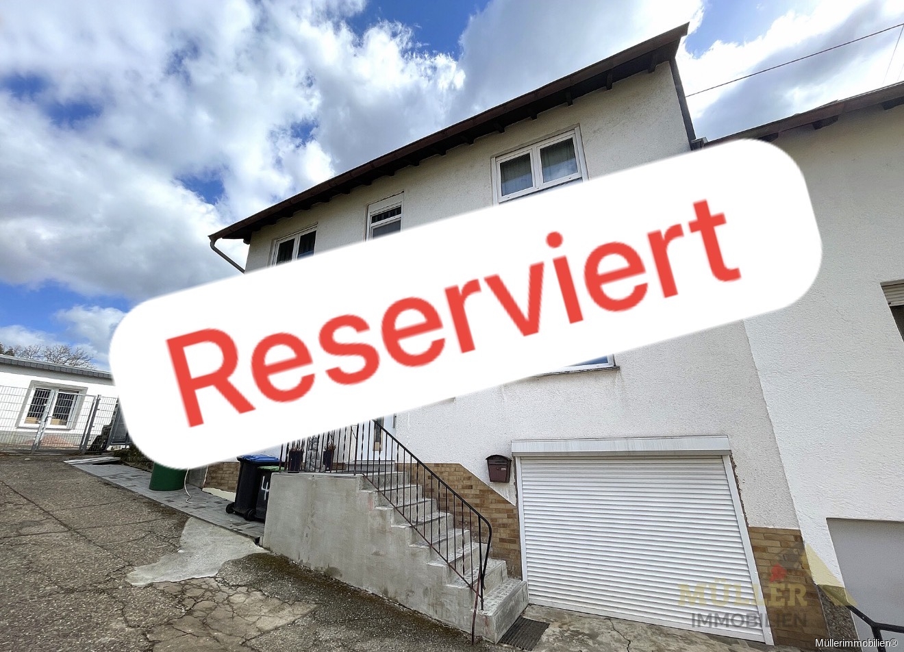 schickes-und-gepflegtes-einfamilienhaus-in-ruhiger-lage-mit-viel-platz-und-grossen-garten