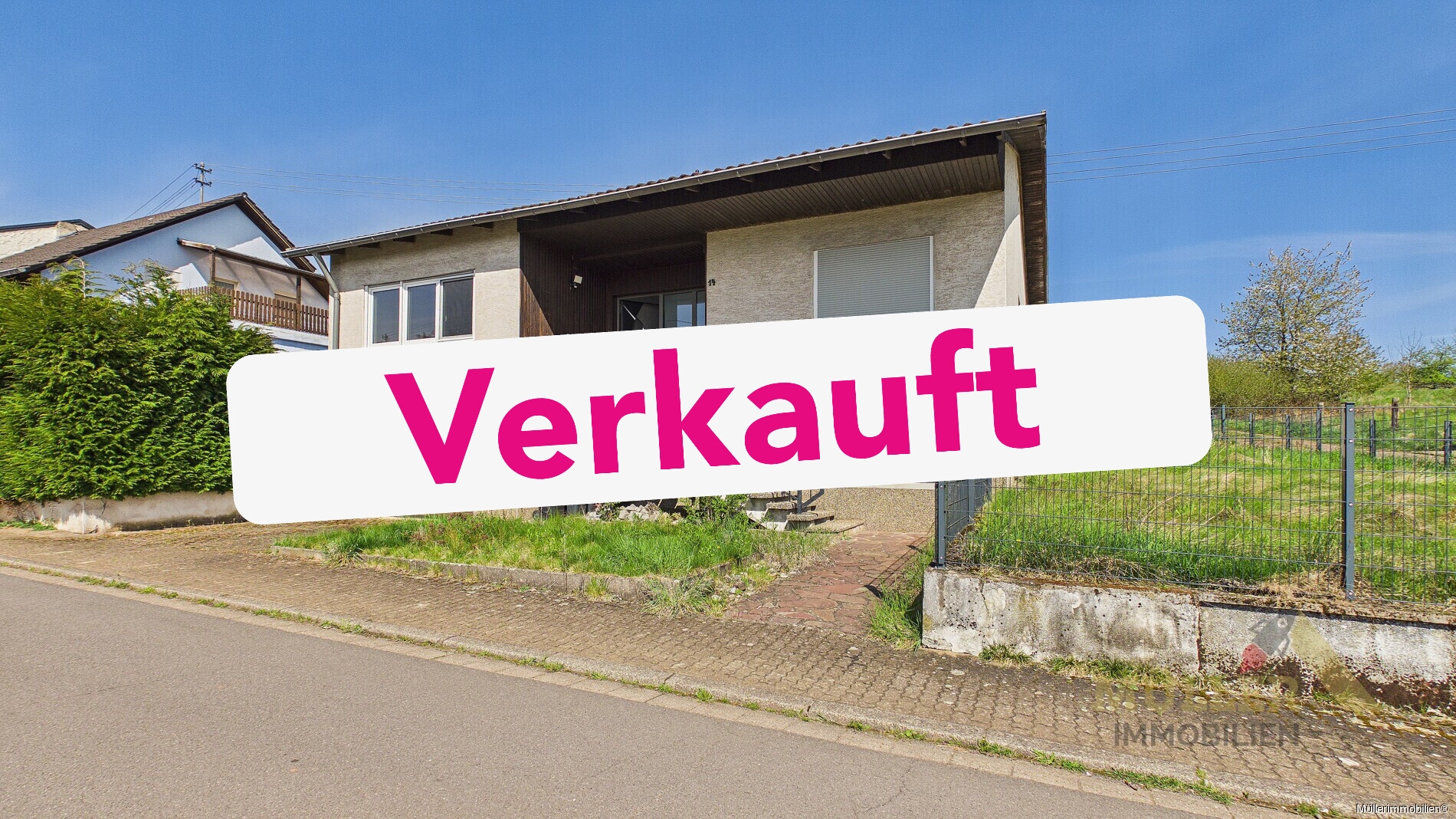 schmuckes-einfamilienhaus-mit-grossem-garten-sucht-neue-besitzer