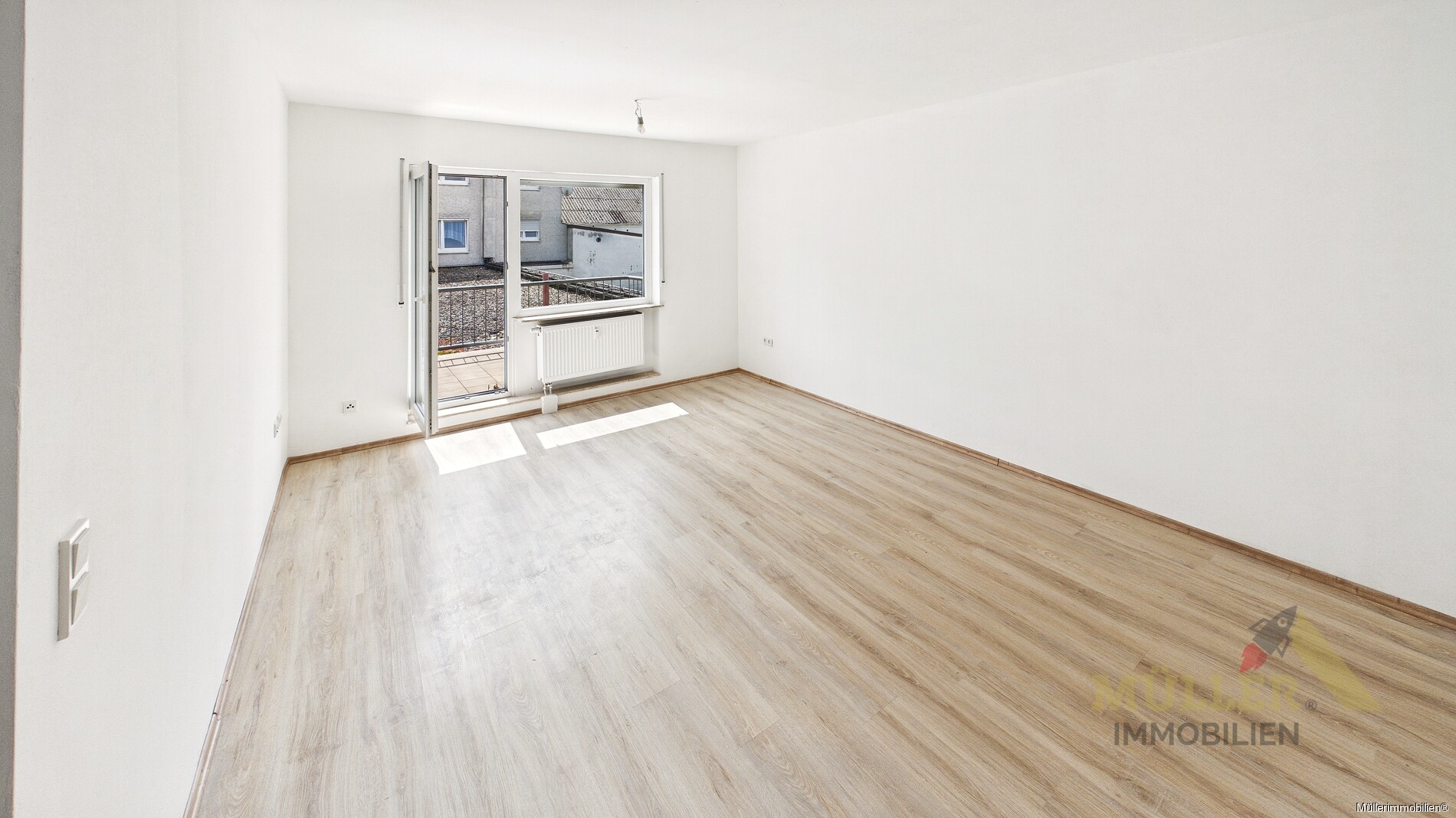 helle-2-zimmer-kueche-bad-wohnung-mit-2-balkone-in-zentraler-lage-von-schwalbach