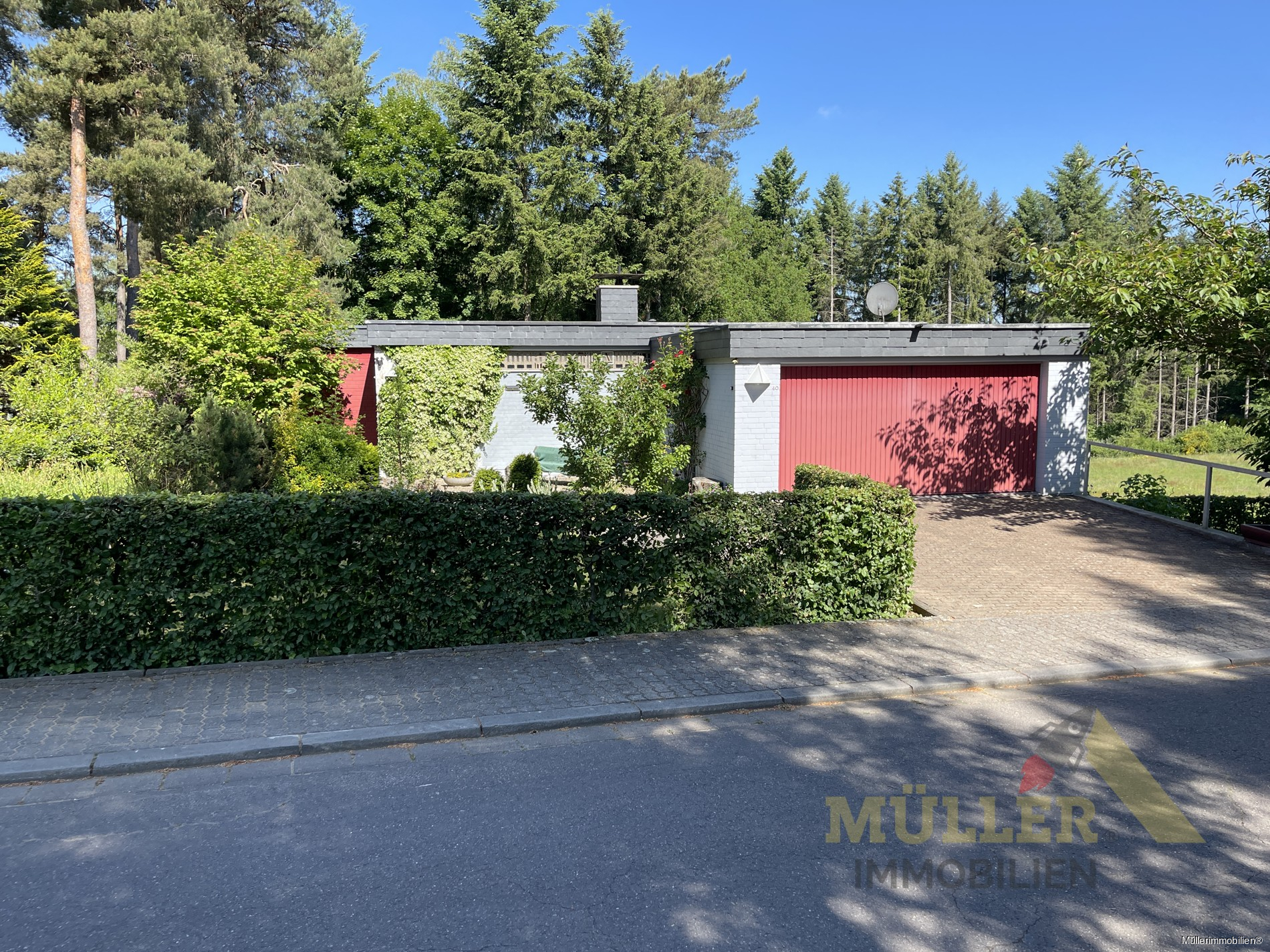 grosszuegiger-bungalow-mit-212-qm-wohnflaeche-auf-dem-glockenberg-in-wadgassen