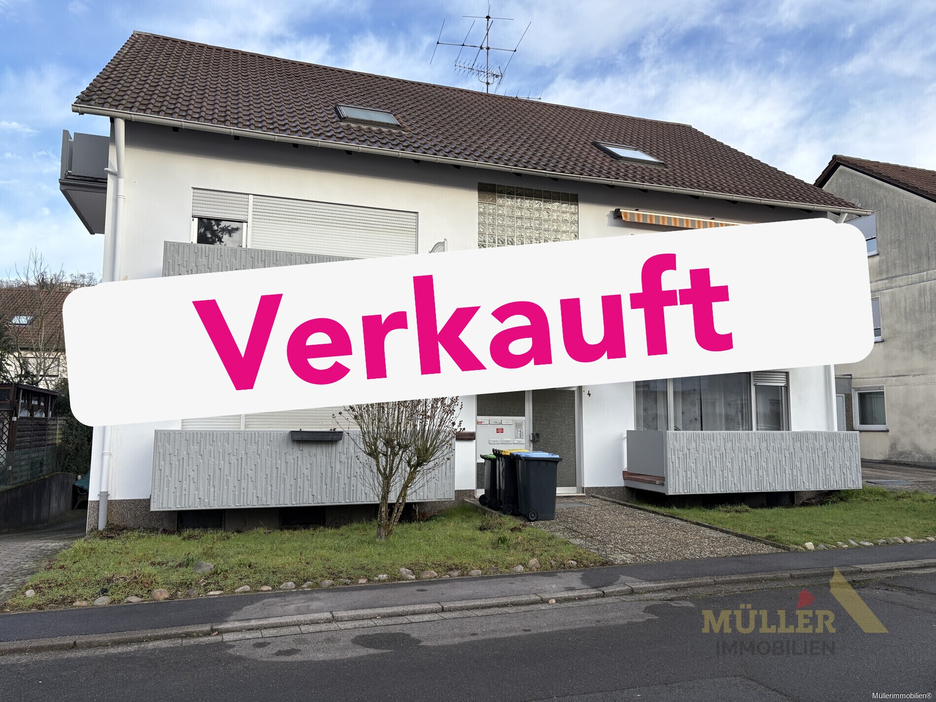 eigentumswohnung-im-1-og-mit-2-zkb-auf-ca-65-m2-wohnflaeche-mit-garage-balkon-und-nutzraum